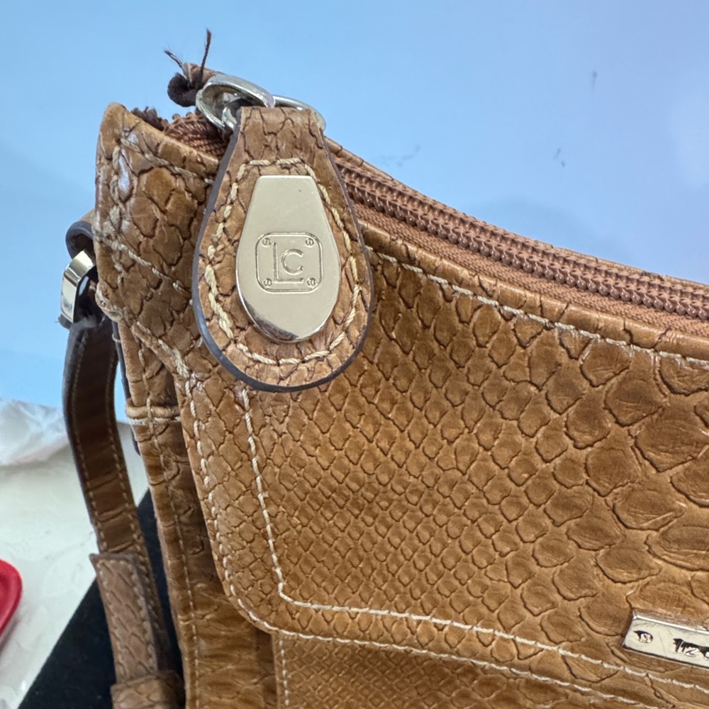 Vintage Brown Liz Claiborne crossbody handbag - Picture 7 of 14